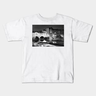 Pulteney Bridge and River Avon in Bath Kids T-Shirt